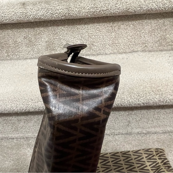 Authentic Valentino pouch - Picture 11 of 14